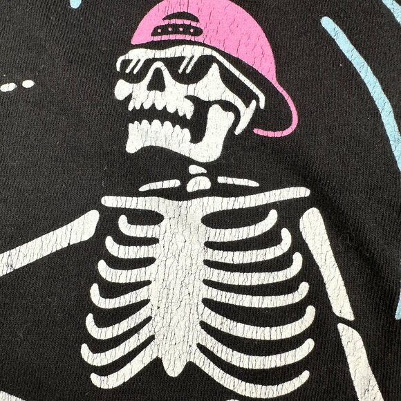 Vintage Delta Pro Weight Mens Size Large Tee Shirt Skeleton Surfer Graphic Black - Picture 3 of 13